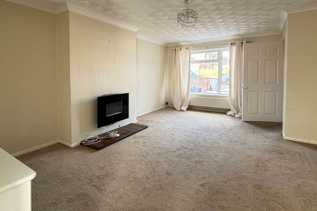 95 Wells Road, Gloucester photo 2