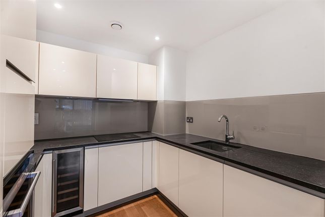 Flat 4, 17, Henry Macaulay Avenue, Kingston Upon Thames photo 4