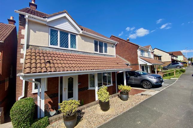 Greenwood Park Road, Plympton, Plymouth Pl7 2We