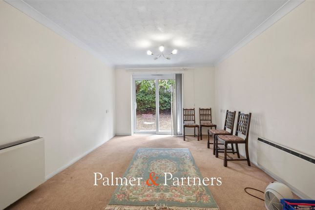 Flat 16, Maldon Court,, Maldon Road, Essex photo 3