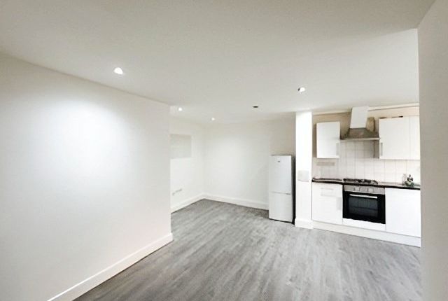 Thumbnail Flat for sale in High Road, Ilford