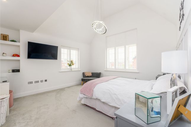 30 Lancaster Way, Stratford-Upon-Avon photo 3