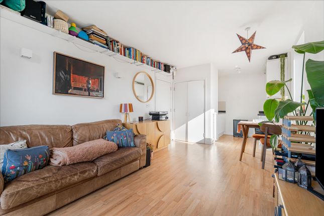 Flat 5, 40, Cowleaze Road, Kingston Upon Thames photo 2
