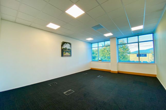 Office to let in 960 Capability Green, Luton