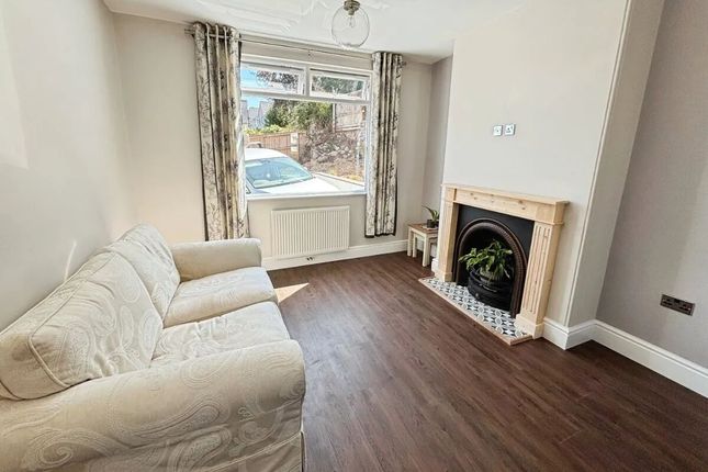 19, George Street, NEWTON ABBOT photo 2