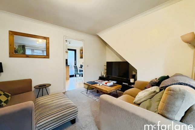 24 Coriander Way, Swindon photo 3