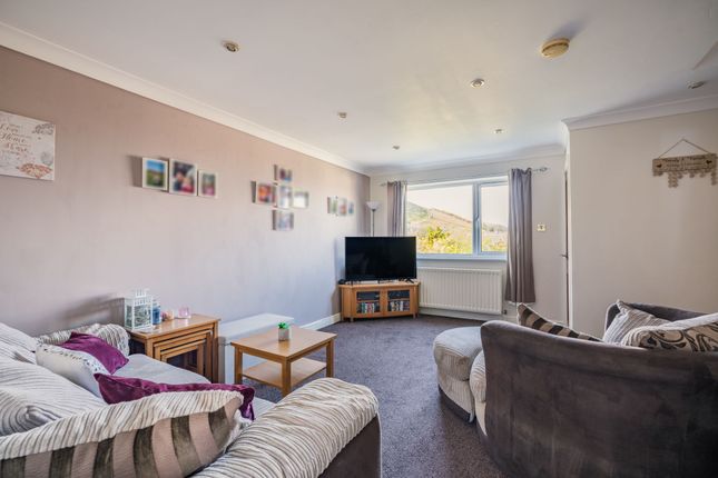 59 Cae America, Llanfairfechan photo 2