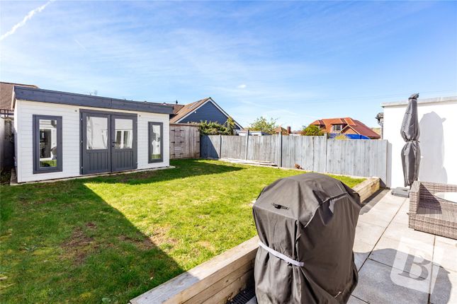 15, Mascalls Lane, Essex photo 4