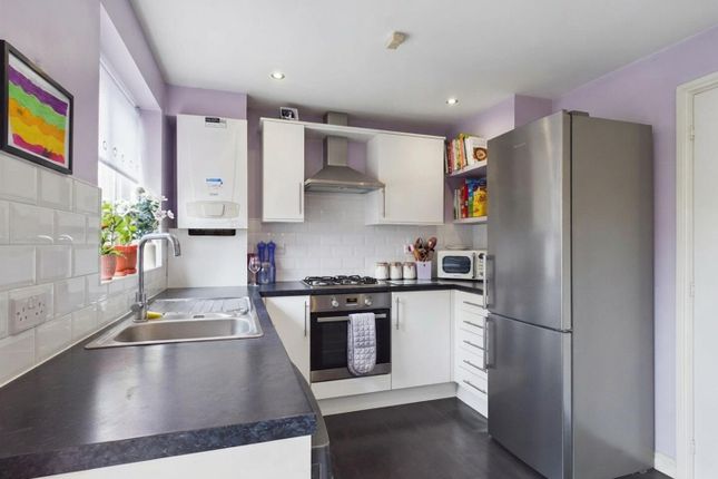 41, Holme Farm Way, Pontefract photo 2