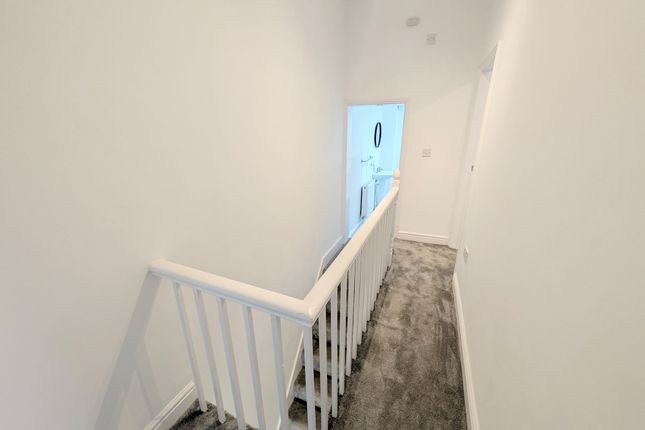 122 Milton Road, Widnes photo 5