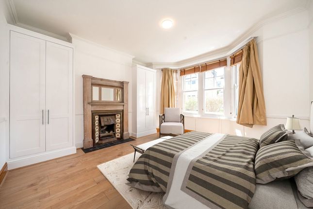 Summerlands Avenue, London photo 4