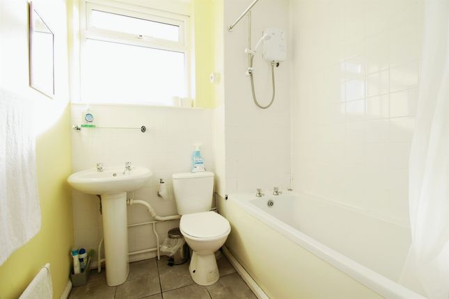 Flat for sale in Rowood Drive, Solihull
