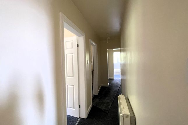 Flat 3, 35 Moorland Road, Stoke-On-Trent photo 3