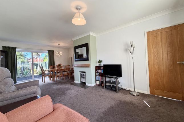 2, Manley Court, Leeds photo 3
