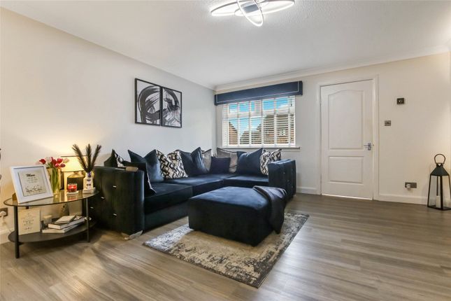 22, Kirkconnel Avenue, Glasgow photo 2