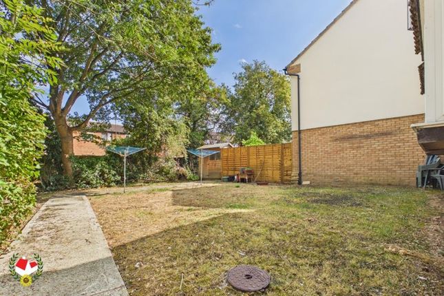 170, Lower Meadow, Gloucester photo 4
