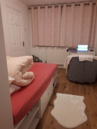 16, Elgin Road, Cheshunt photo 5