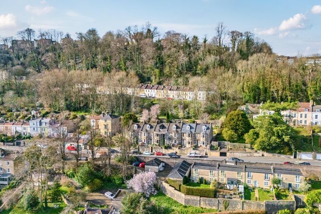 21, Perfect View, Bath photo 2