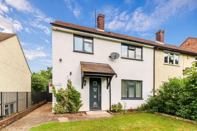 97, Holtspur Lane, High Wycombe photo 2