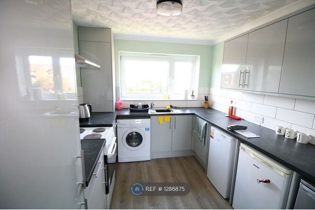 Thumbnail Flat to rent in Wheeler Close, Colchester