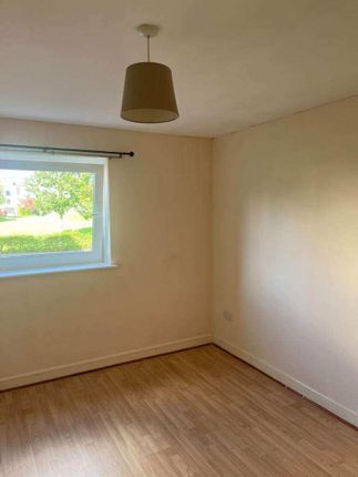 Craigend Court, Glasgow photo 5