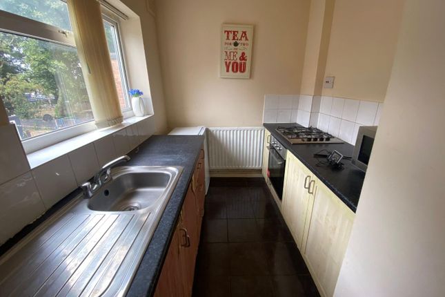 Thumbnail Flat to rent in Kingfield Road, Coventry