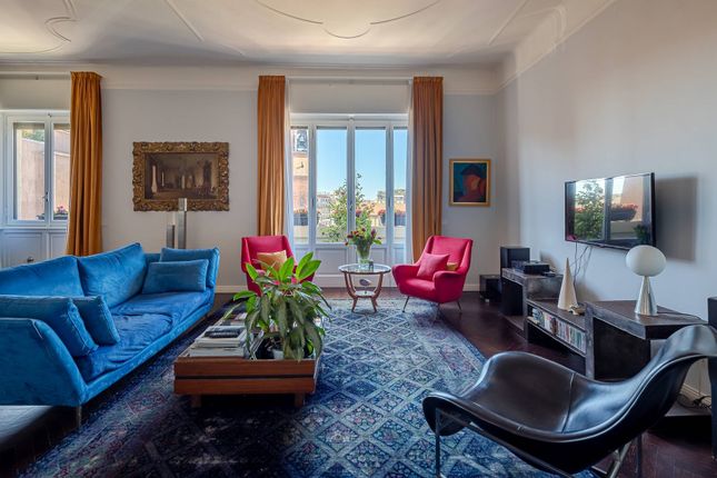 Thumbnail Apartment for sale in Via Giotto, Milano, Lombardia