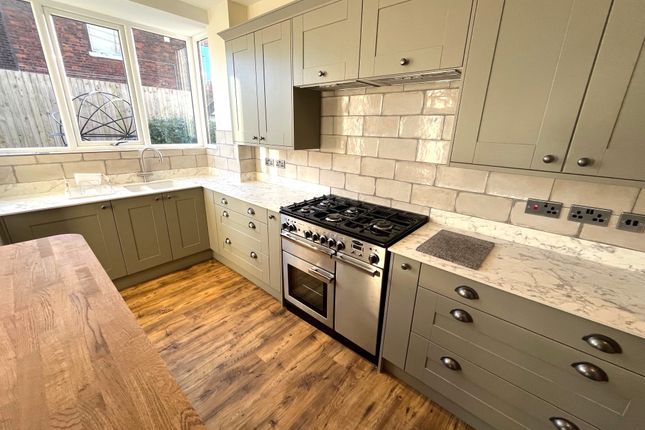 7, Victoria Road, Preston photo 2