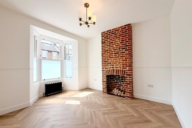 21, Gloucester Road, London photo 2