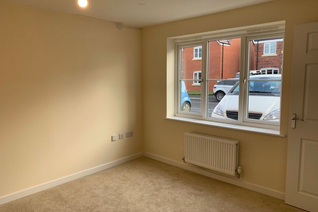 12, Pershore photo 5