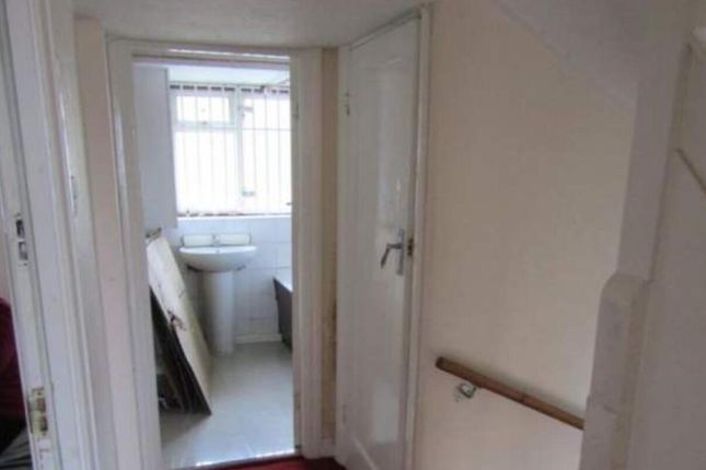 168, Harrow Road, Wembley photo 4