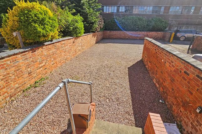 14, Hazelwood Road, Northampton photo 3
