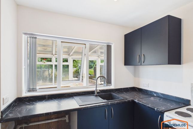 11 Longwood Rise, Willenhall photo 4