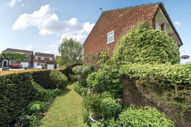 10 ASHGROVE, Steeple Claydon, Buckingham photo 4