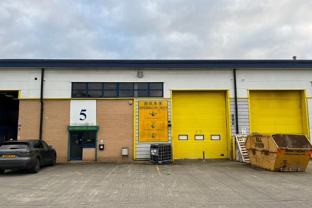 Thumbnail Industrial to let in Unit 5 - The Courtyards, Victoria Park, Leeds