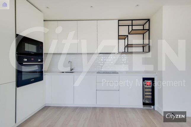 22, Unison House, 90 Beresford Avenue, London photo 3