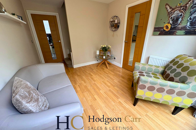 West Vale, Neston photo 3