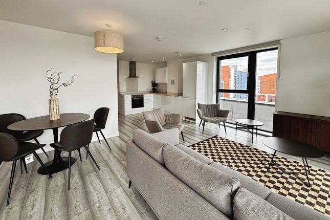 8-106,, The Radiant, Leeds photo 5
