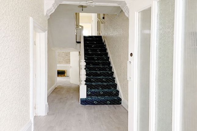 13, Livingstone Road, Blackpool photo 5