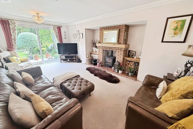 34 Britannia Road, Burbage photo 3