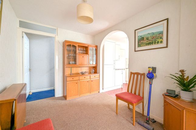 1, St. Helens Drive, Bristol photo 3