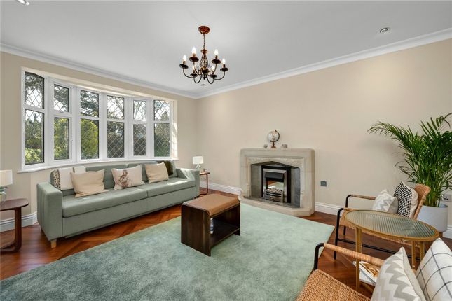 28, The Green, Epsom photo 4