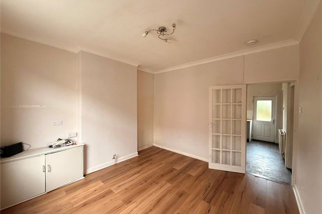 10, Beehive Road, Derbyshire photo 5