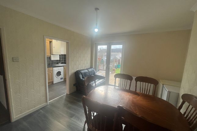 Property to rent in Emscote Road, Coventry