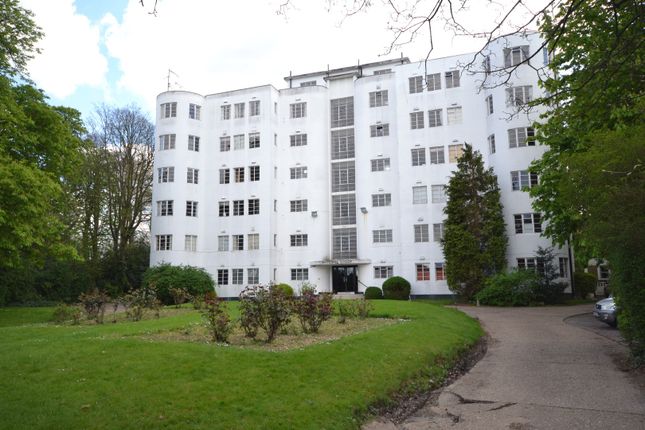 Thumbnail Flat for sale in Whitehall Lodge, Pages Lane, Muswell Hill