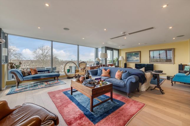 Property for sale in Blackthorn Avenue, London