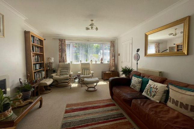 31, Woodview Road, Dursley photo 4