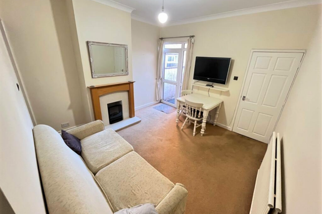 Room 2, 69, Thistleberry Avenue, Newcastle photo 5