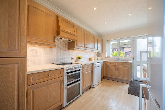 17, Culzean Drive, Glasgow photo 4