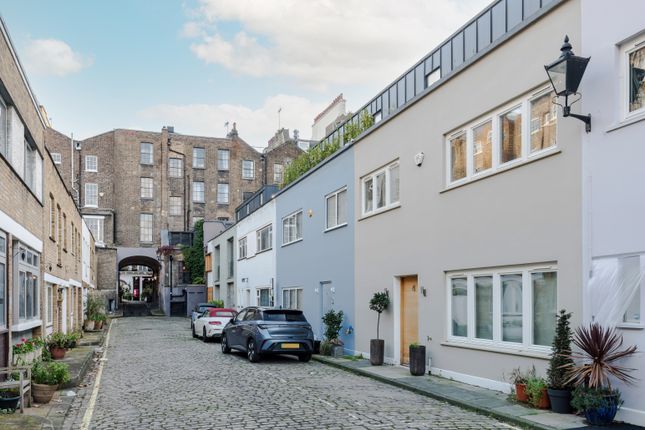 Mews house for sale in Gloucester Mews West, London